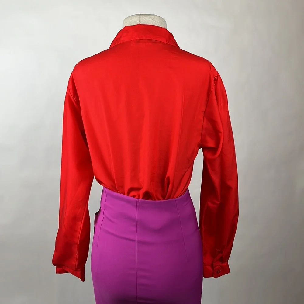 Red polyester button down blouse - Picture 2 of 8